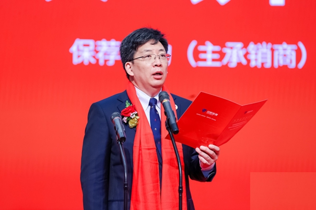 珠海2021年第一家A股企業(yè)掌門：50歲IPO敲鐘，成為創(chuàng)業(yè)板第1001股